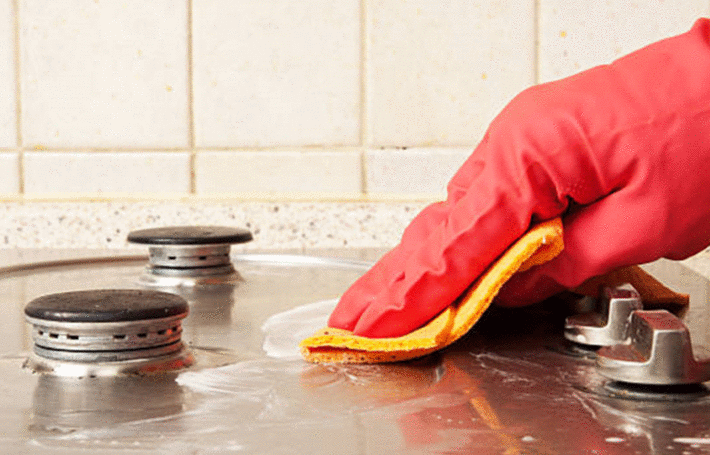 Nettoyage plaque de cuisson